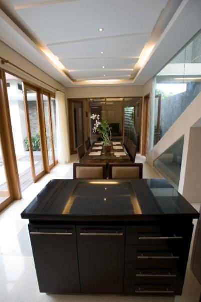 Villa Travis เซมินยัค ภายนอก รูปภาพ