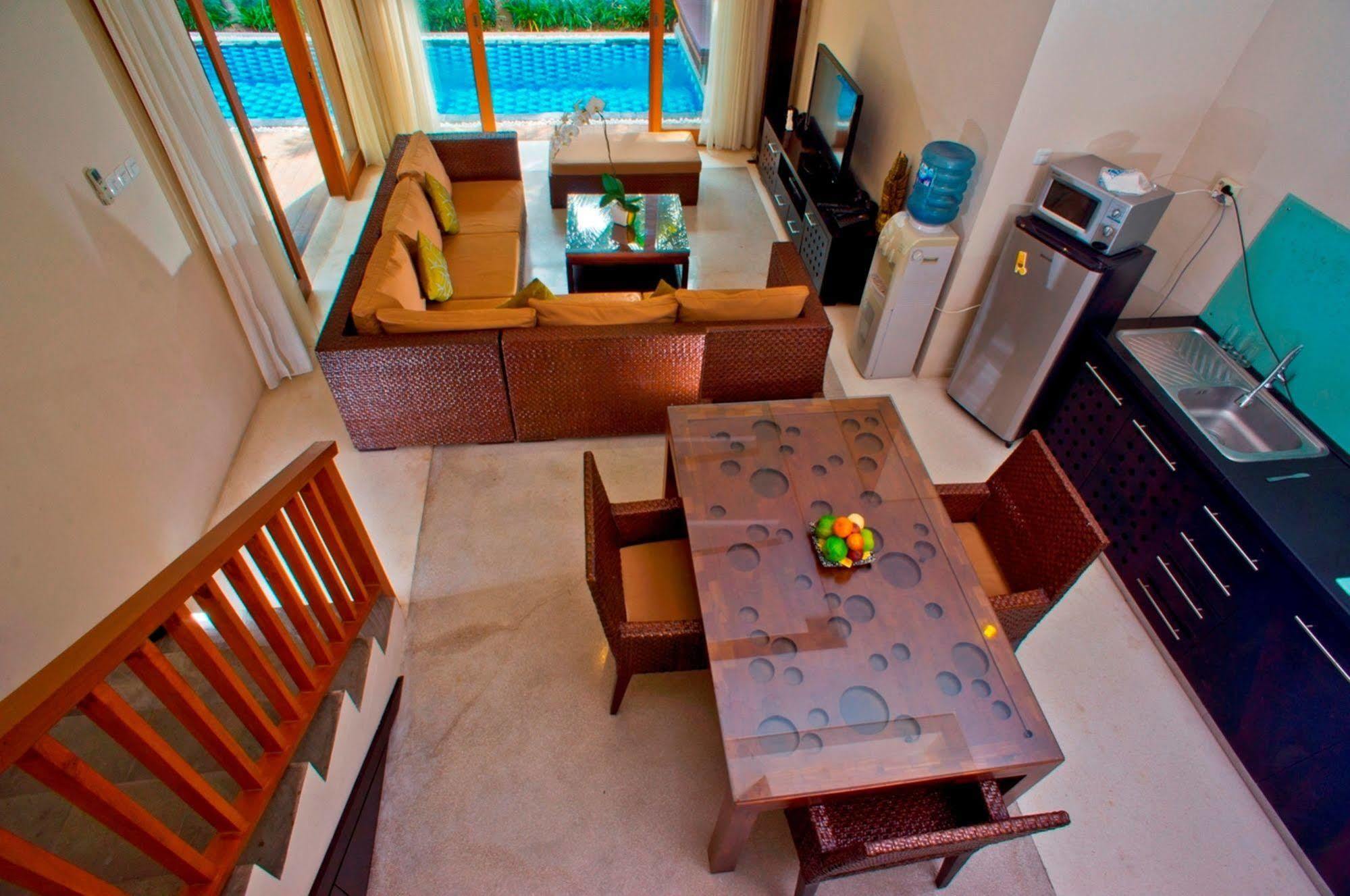 Villa Travis เซมินยัค ภายนอก รูปภาพ